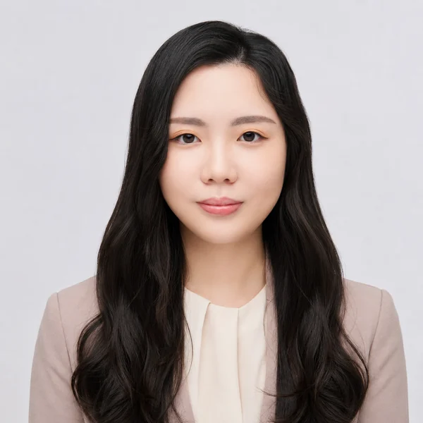 Rebecca Li 老師照片